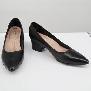 Clarks Collection Ellanie Hope Black Leather Pointed Toe Block Heel Pumps 7M